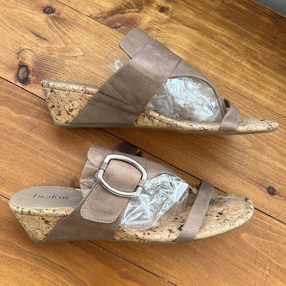 Luca Ferri | Brown wedge sandal - Picture 6 of 10